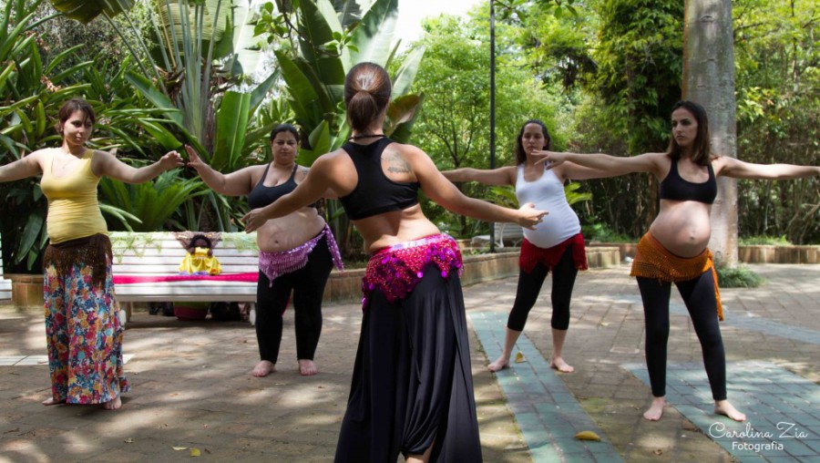 Os benefícios da Dança do Ventre na gestação e no parto